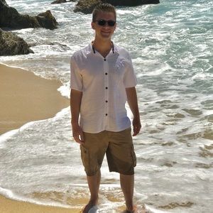 Meet your Posher, Dakota